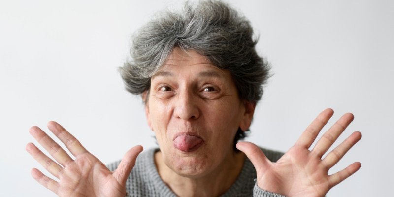 who lacks social intelligence